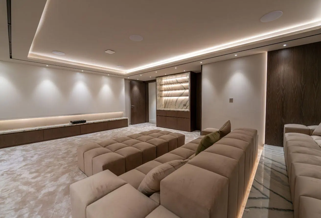 Guest bedroom suite
