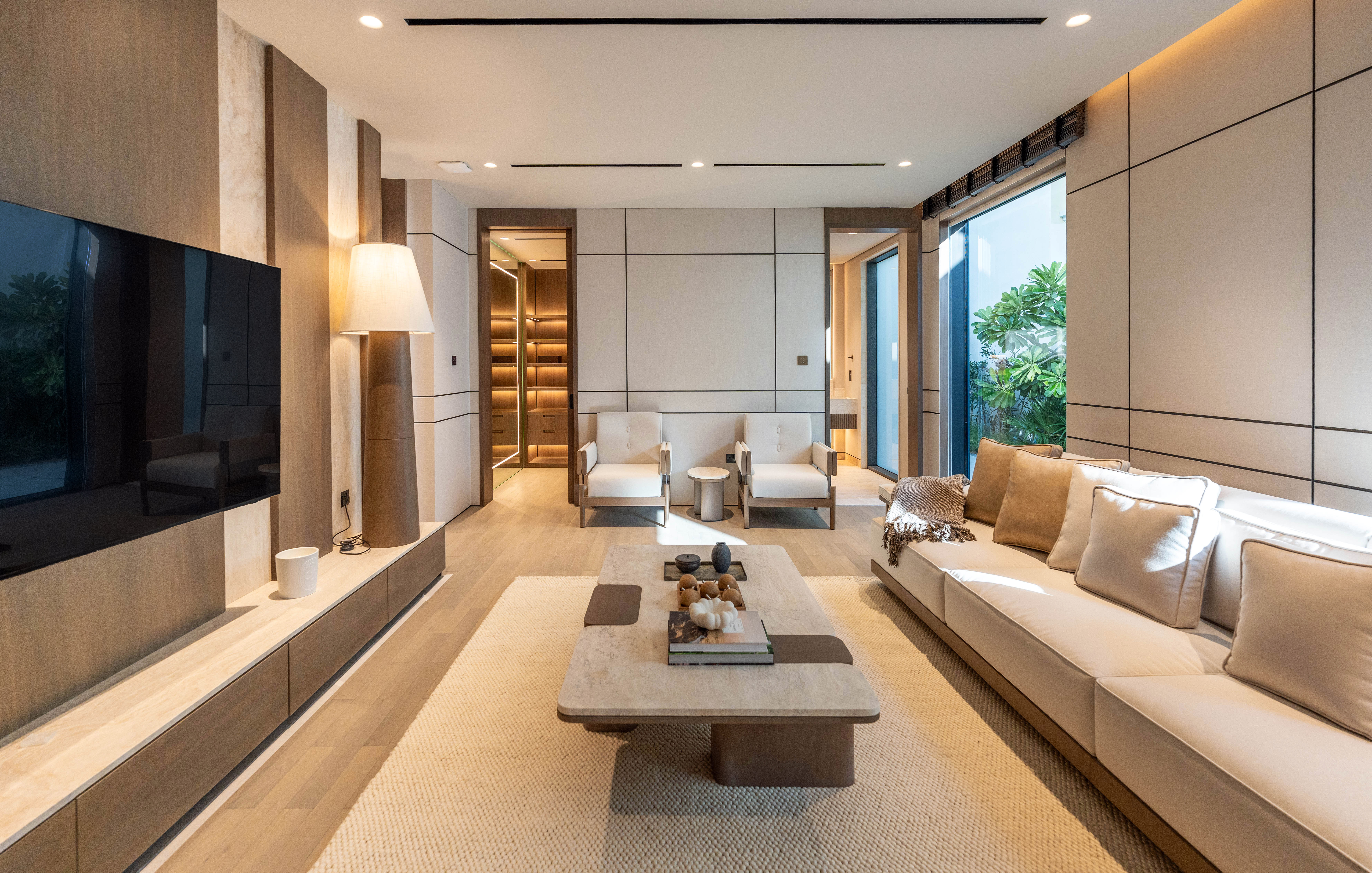 Master bedroom with Marina view